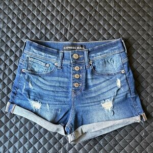 Express High Waisted Medium Wash 4-Button Jean Shorts, Size 00